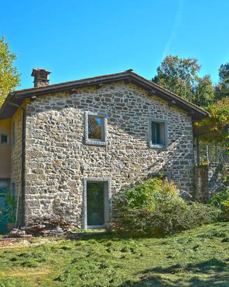 Casale alle pendici del Pratomagno in Casentino