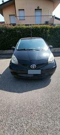 TOYOTA AJGO 1.0 BENZINA VERSIONE SOL