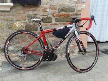E - Bike bici da corsa motorizzata