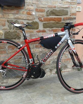 E - Bike bici da corsa motorizzata