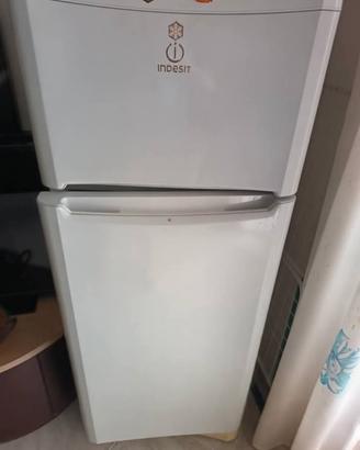FRIGORIFERO MEDIO INDESIT 