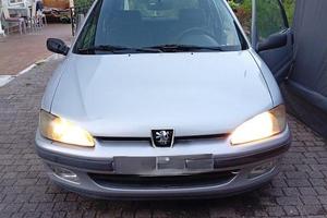 Peugeot 1400 da guerriglia del 98
