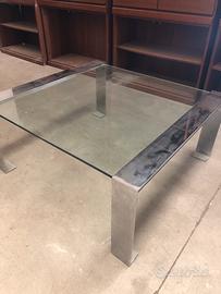 Tavolino in vetro e ferro