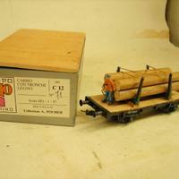 C12 POCHER CARRO CON TRONCHI
