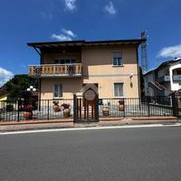 CASA SEMINDIPENDENTE A SARZANA