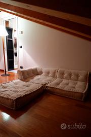 Divano puff Dhel sklum in tessuto bianco spugnetta