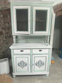 credenza in stile 
