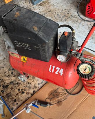 Compressore 24 Lt con accessori
