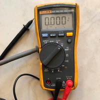 Tester mltimetrò Fluke 117 volt alert