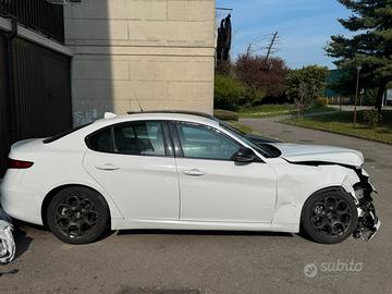 ALFA ROMEO GIULIA 2.2TD
