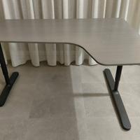 Scrivania angolare Bekant ikea