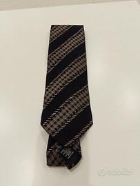 Cravatta Emporio Armani Grigia e Nera Regimental