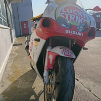 Suzuki gsxr 600