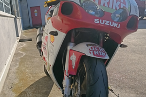 Suzuki gsxr 600