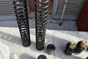 Kit Matris z750 anno 03-06 (peso pilota 90kg)