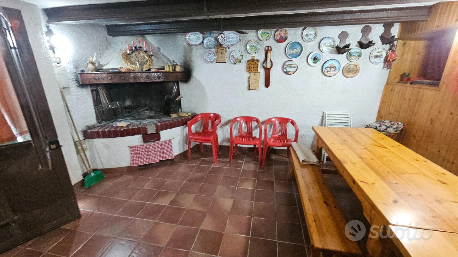 Casolare di campagna con ampio giardino - Vista 5
