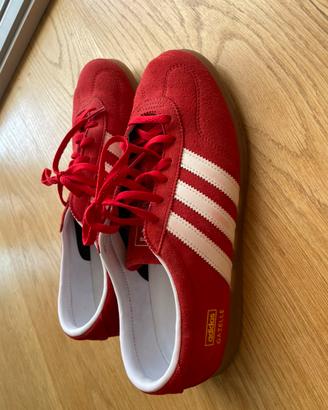 Adidas gazzelle rosse