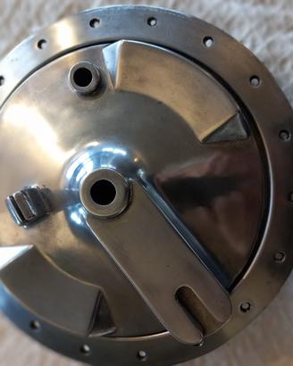 Mozzo originale anteriore per Ducati Scrambler 250