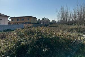Terreno di 1000 m² a Giugliano in Campania