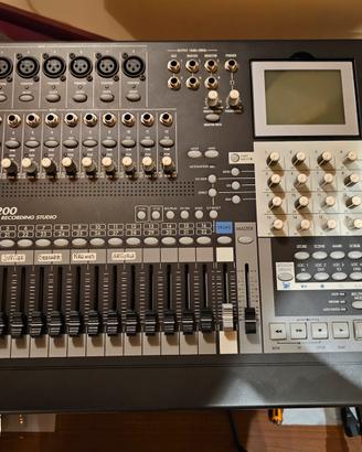 Mixer/Registratore Digitale Korg D3200