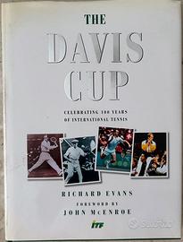 Volume sulla Coppa Davis con prefazione di McEnroe