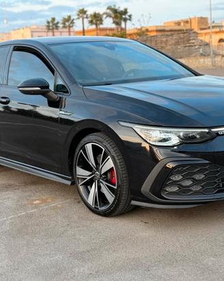 Volkswagen Golf 2.0 TDI DSG GTD