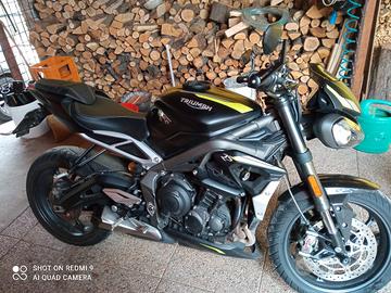 street triple rs
