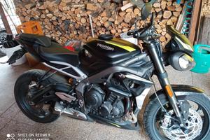 street triple rs