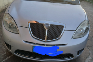 Lancia y adatta anche a neopatentati