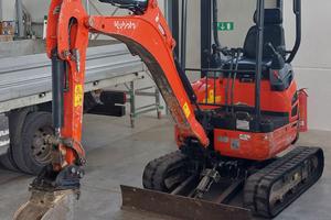 Miniescavatore Kubota U17-3a del 2018 con 2953 ore