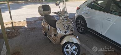 Piaggio Vespa 300 GTS - 2018