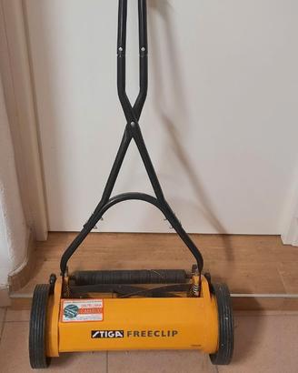 Tagliaerba manuale a spinta