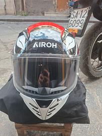  casco  Airoh