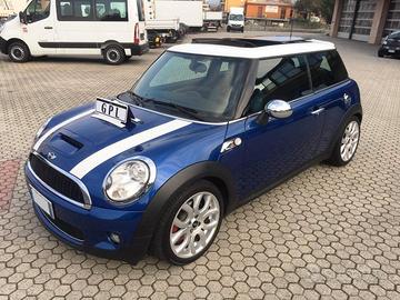 Mini cooper s,cambio f1, verniciata a nuovo