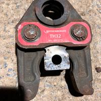 Pinza pressatrice per multistrato