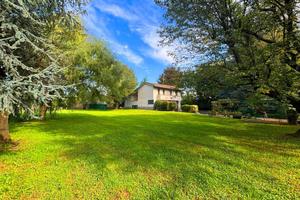 Terreno di 3080 m² a Sovico