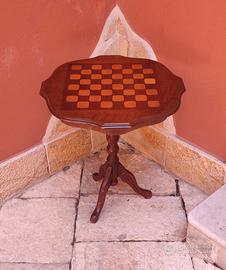 Tavolino intarsiato a scacchiera vintage 