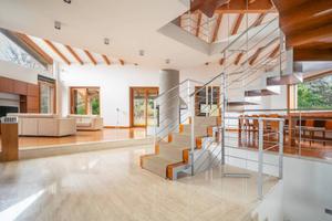 Villa di 570 m² con 5 locali e box auto a Merate