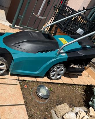 Makita taglia erba ELM3711