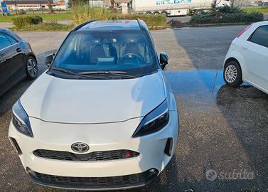 yaris cross Gr sport hybrid