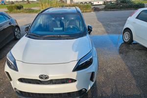 yaris cross Gr sport hybrid