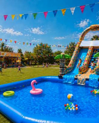 Scivolo Acquatico con Piscina