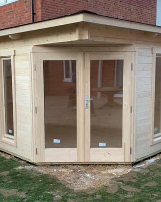 CASETTA DI LEGNO OSLO 260x260x241h spessore 28mm
