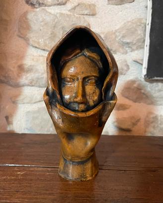 Antica ceramica Donna Sarda