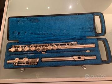 FLAUTO TRAVERSO YAMAHA YFL-22N