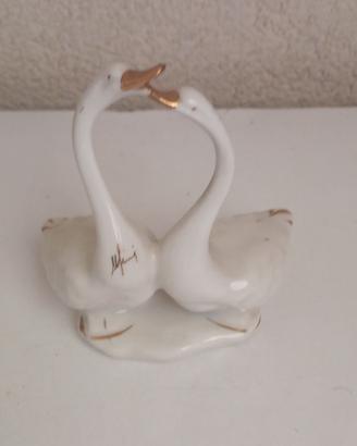 Ceramica Capodimonte anni 70 con coppia di cigni