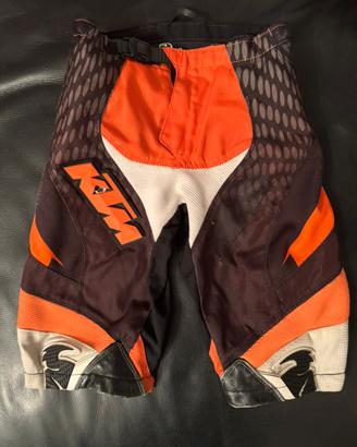 pantaloni corti KTM per BMX o enduro
