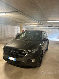 Ford Kuga ST Line