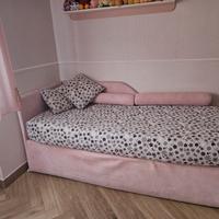 letto per cameretta tapezzato