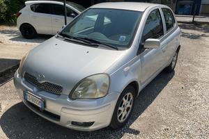 Toyota Yaris 1.0 5 porte Sol